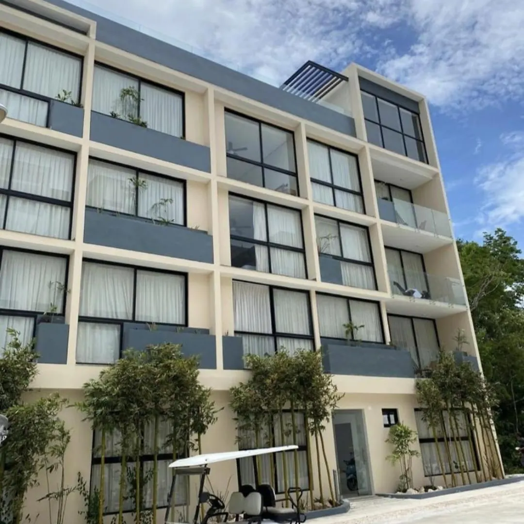 Agradable Condominio Con Alberca En Tulum